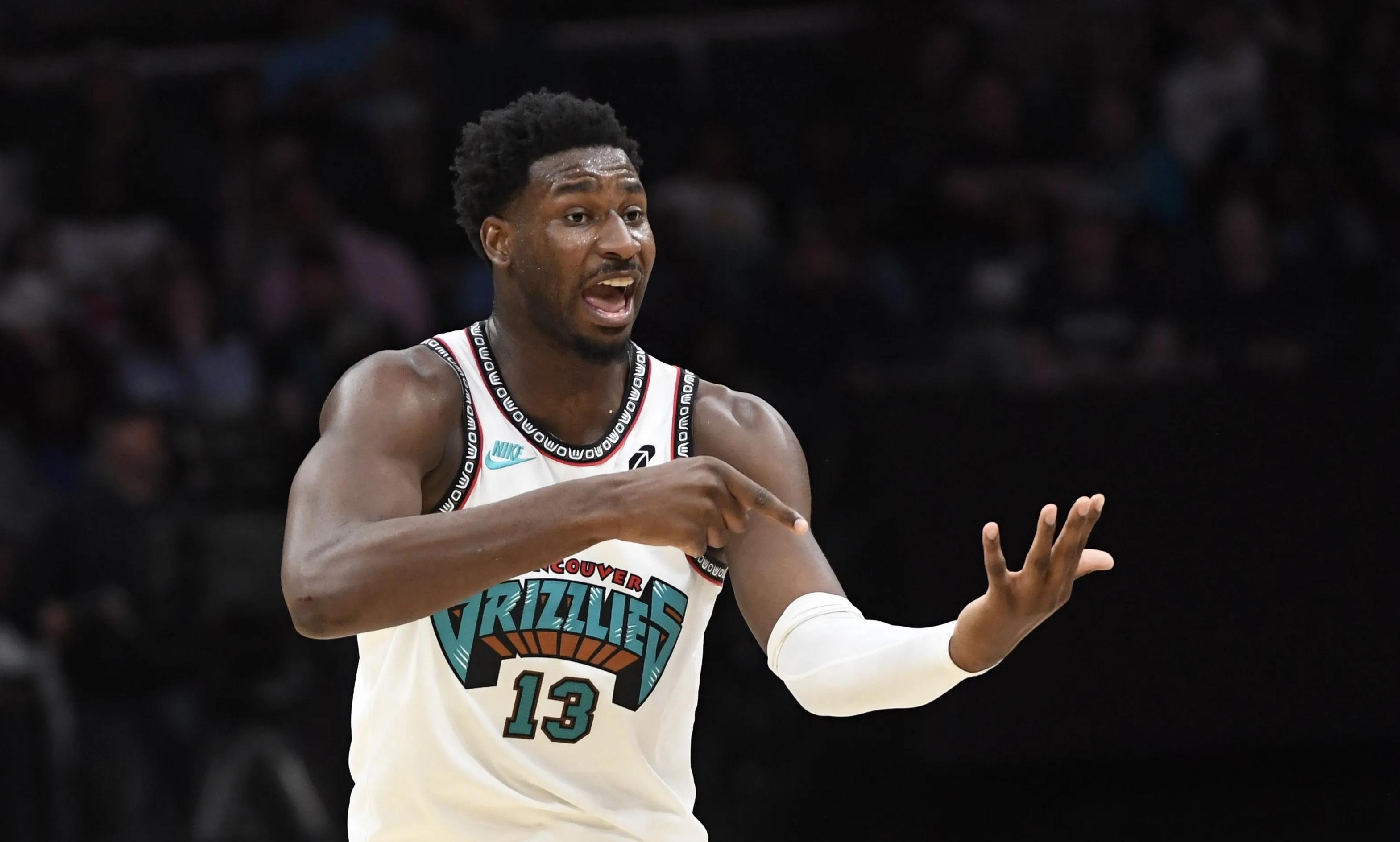 乐鱼体育关于今夜体能课后,里昂回应争议备战NBA常规赛,悬念犹存,阵容厚度经受考验的信息